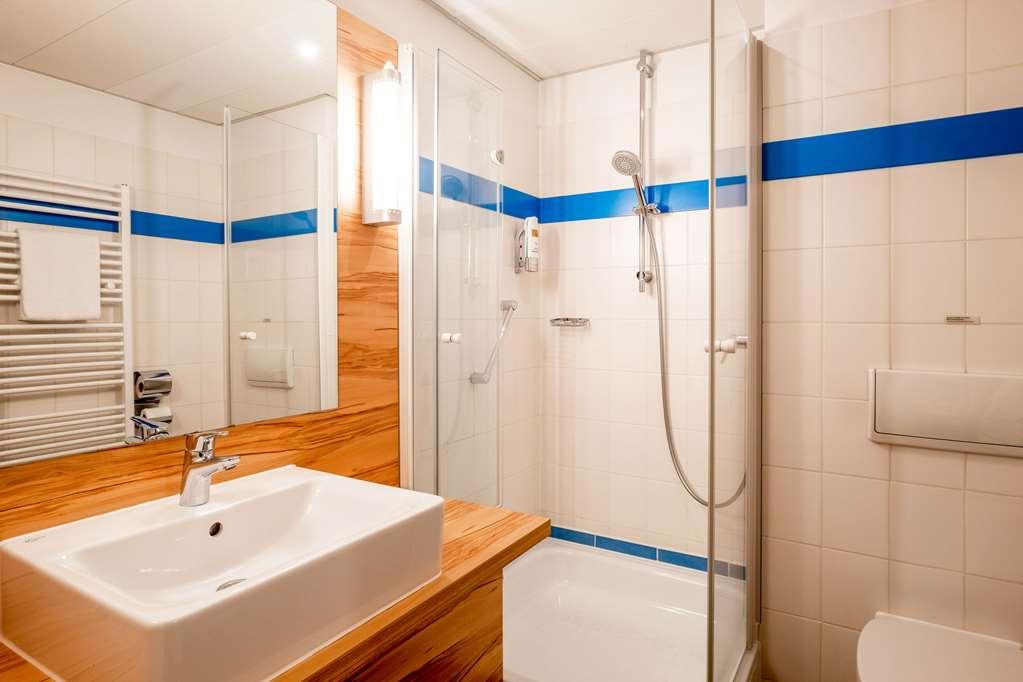 Quality Hotel, Star Inn Premium Bremen Room photo