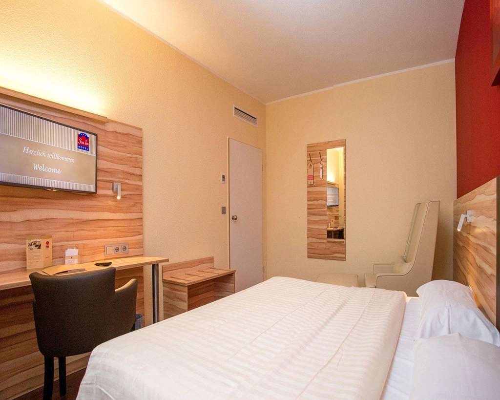 Quality Hotel, Star Inn Premium Bremen Room photo